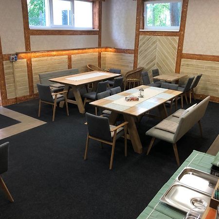 DNM Inn Korycany Bagian luar foto