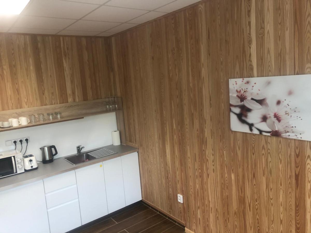 DNM Inn Korycany Bagian luar foto