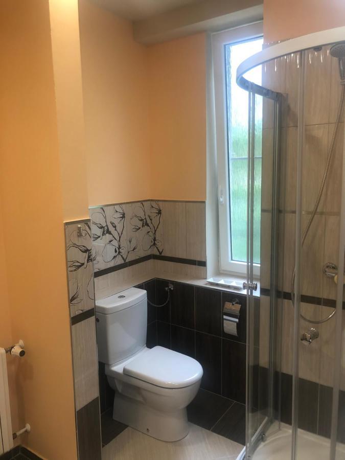DNM Inn Korycany Bagian luar foto