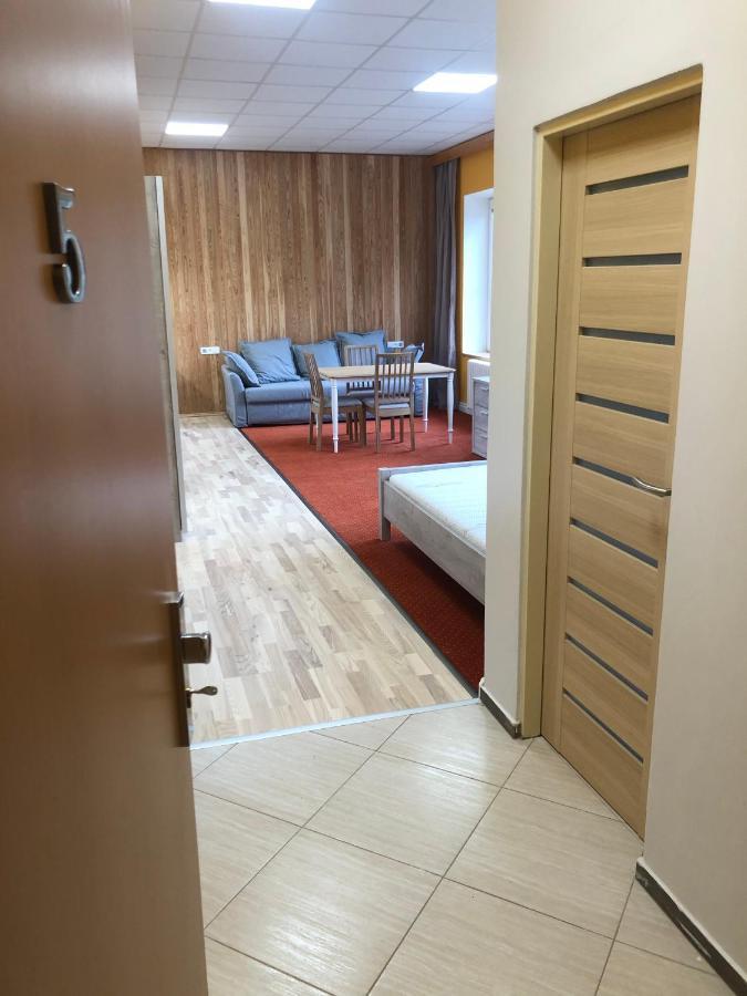 DNM Inn Korycany Bagian luar foto