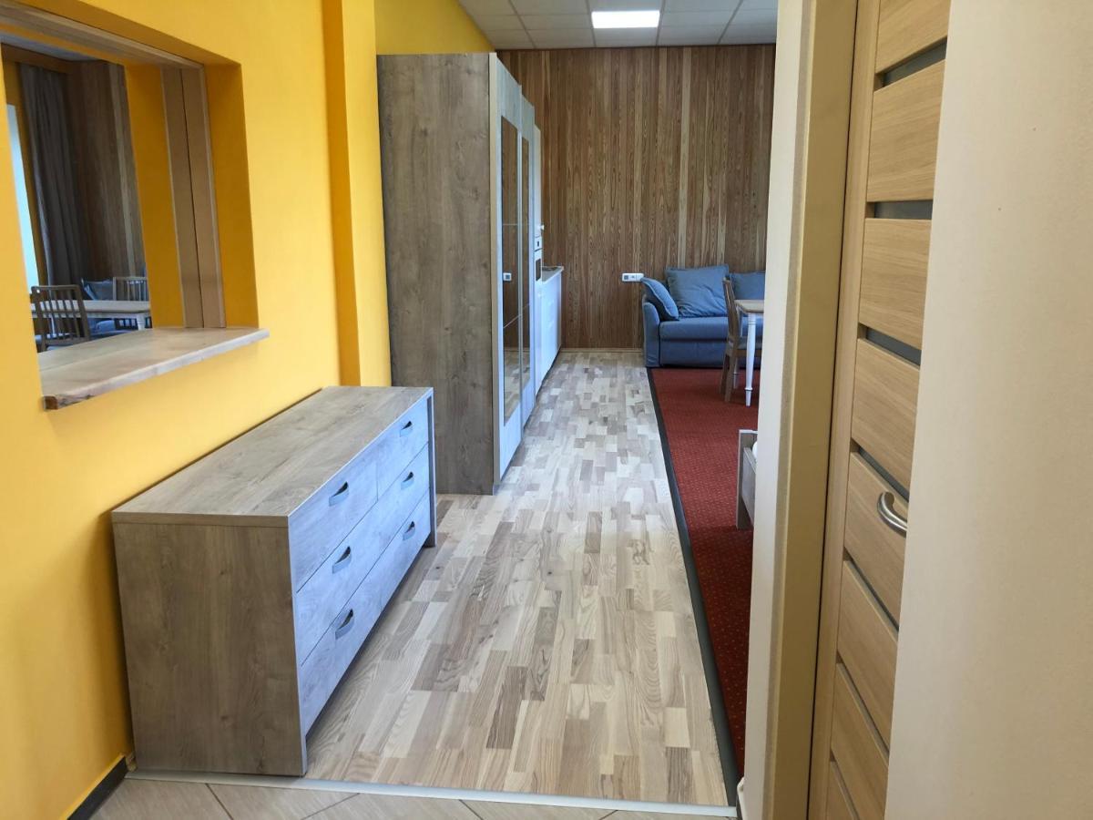 DNM Inn Korycany Bagian luar foto