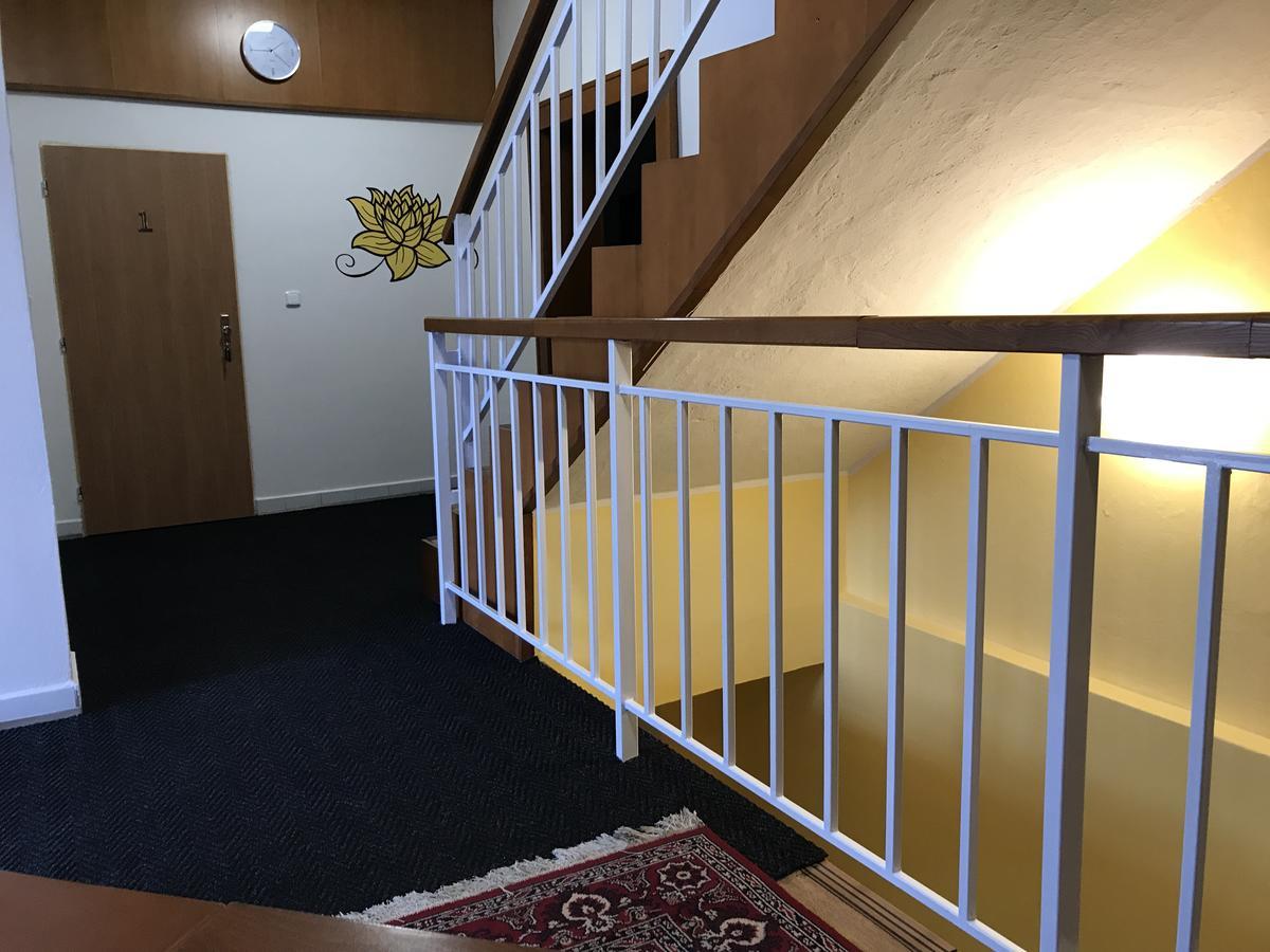 DNM Inn Korycany Bagian luar foto