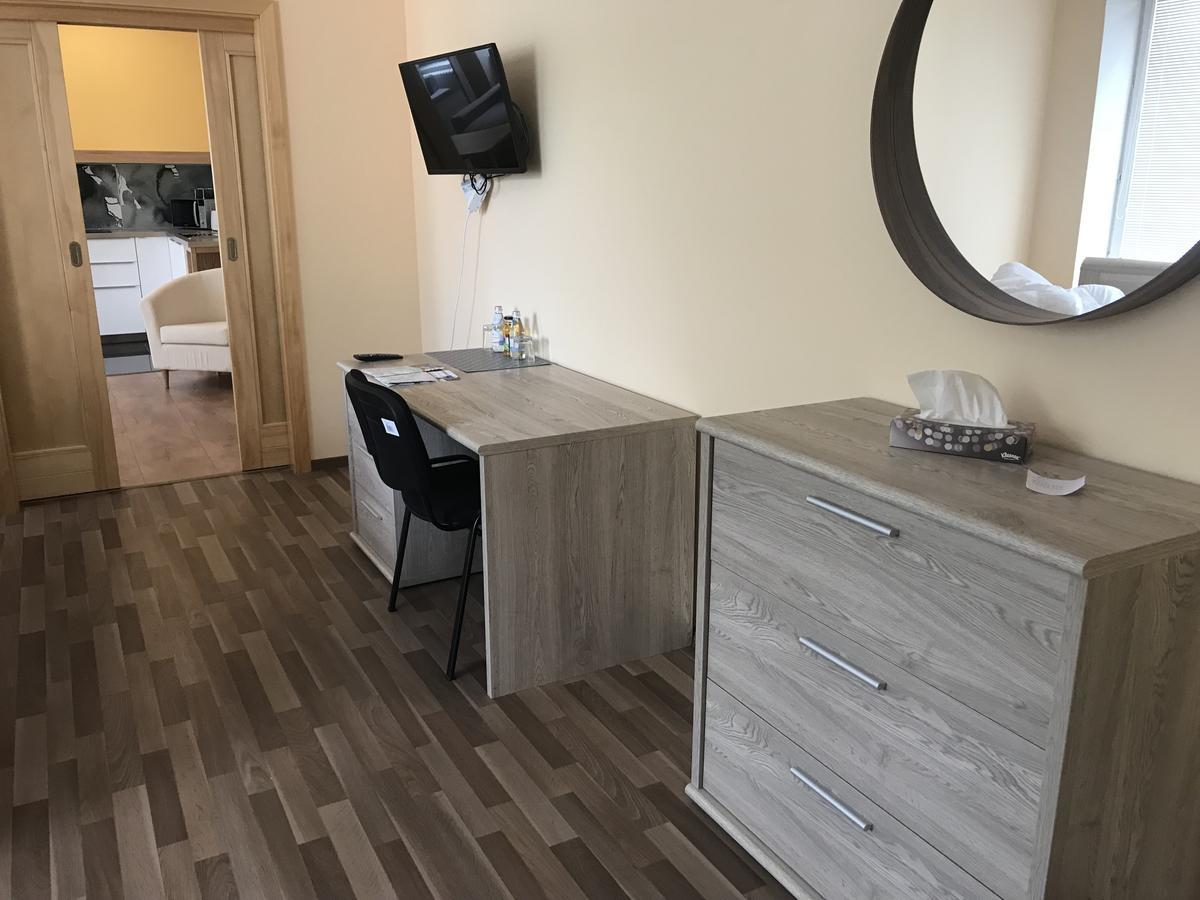 DNM Inn Korycany Bagian luar foto